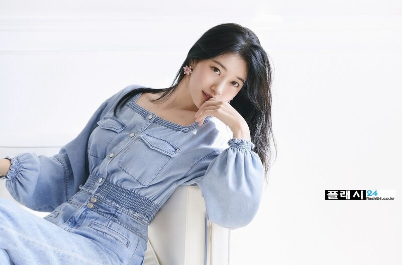 Bae-Suzy-for-GUESS-2022-SS-Collection-Denim-Of-The-Day-documents-11.jpg