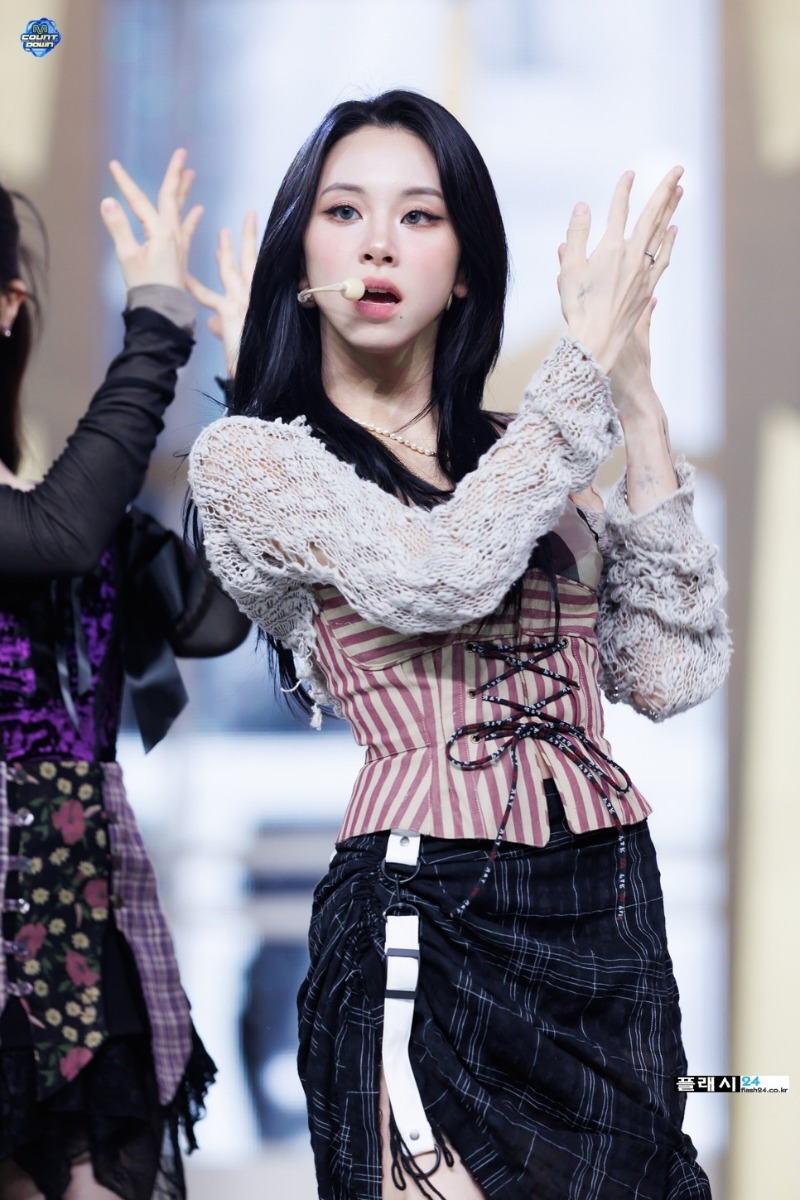 240229-TWICE-Chaeyoung-ONE-SPARK-at-M-Countdown-7.jpg